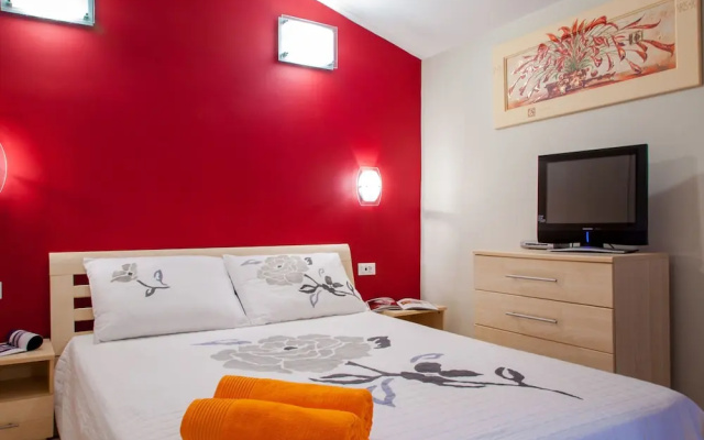 Lovely Holiday Home in Stanići near Sea Beach