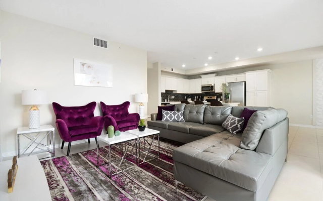 106 Apartment Storey Lake  44309 / 46929