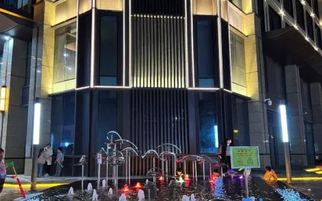 Vienna Hotel （Xinhe Yixing Building Hotel）