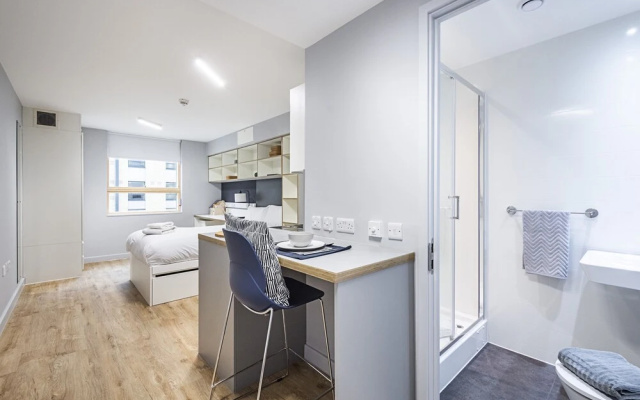 Magnificent Rooms Studios & Apartments