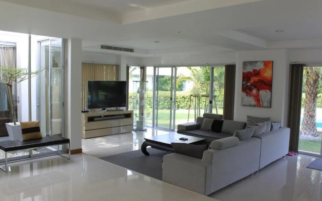 White House - PL12