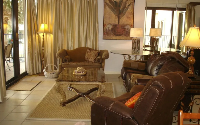 Four Seasons 204w