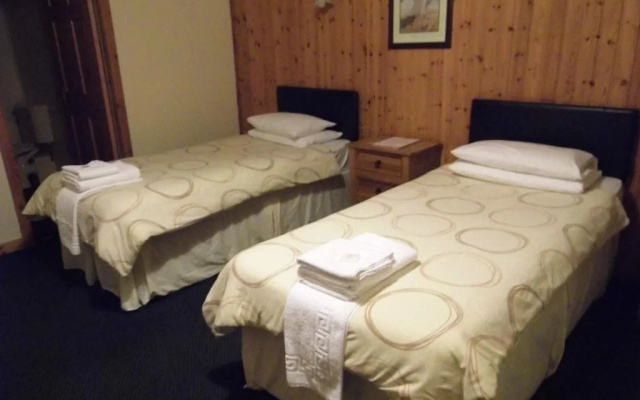 Marine Hotel