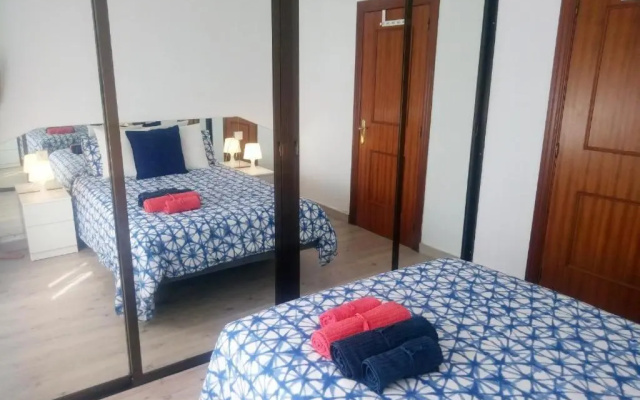 Céntrico apartamento de dos dormitorios, amplio y soleado
