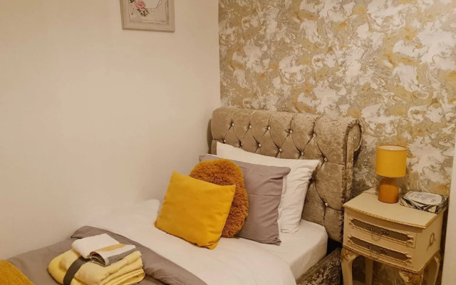 Immaculate 3-bed House in Middleton