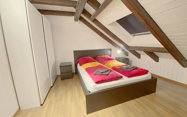 ZH Strawberry - Oerlikon Hitrental Apartment