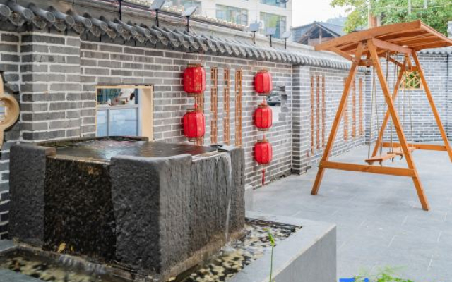 Mount Emei Jiuyue Homestay (Emeishan Scenic Area Zero Kilometer Branch)