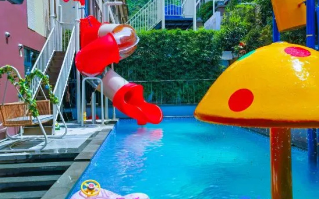Zengcheng Baishuizhai Sanying Meijing Jiayuan Swimming Pool Villa