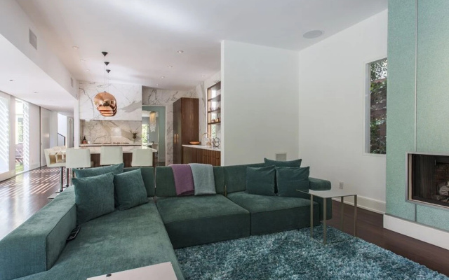 Villa Aileen - Contemporary Family Home