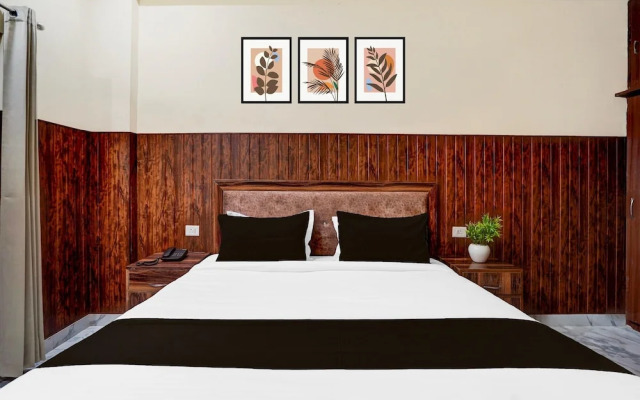 Deluxe Hotel Saffron