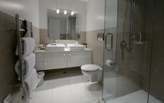 One Ten Apartment 3