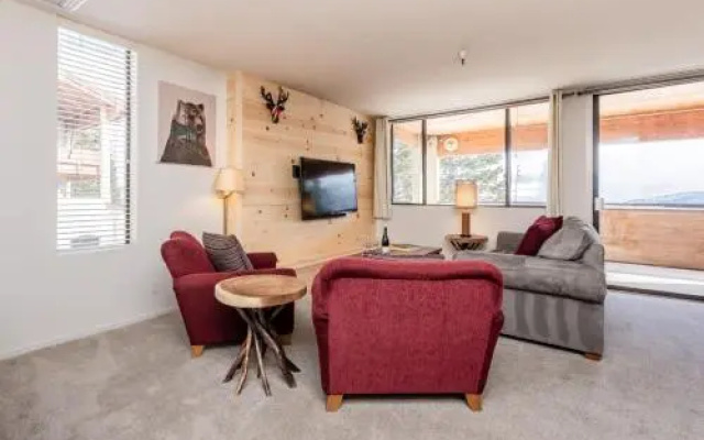 Bigwood Condos By Grand Mammoth
