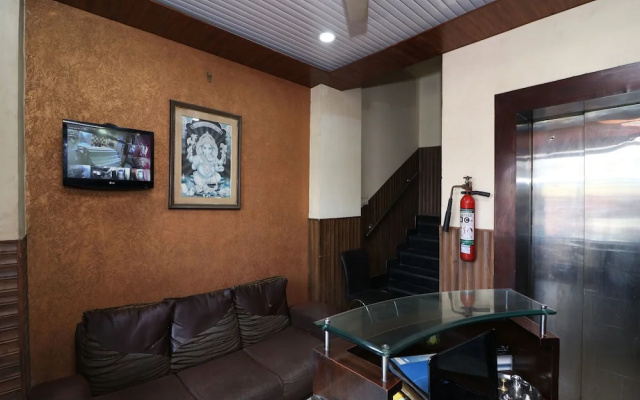 OYO 3735 Hotel Chilana Tower