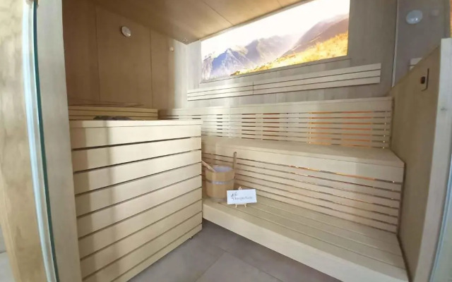 Holiday home in Kappl Paznauntal 42411