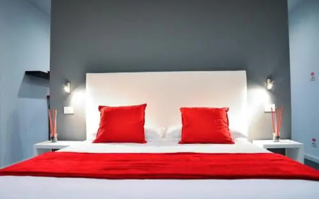 Living Aparthotel