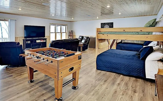 Oak Ridge Lake House