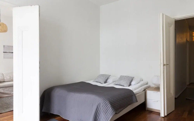 2ndhomes Cozy & Spacious 2BR Apartment