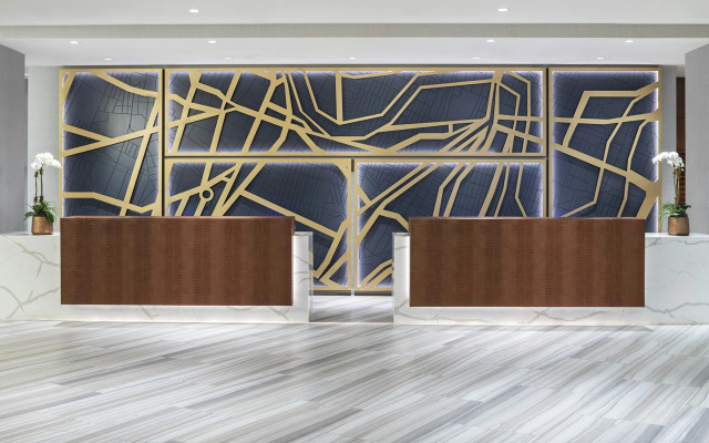 DoubleTree by Hilton Hotel Newark Airport