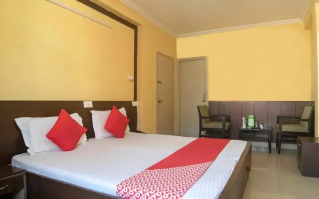 Hotel Comfort Home by OYO
