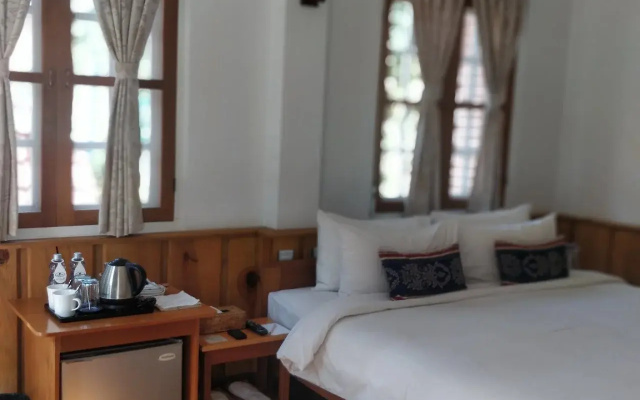 Hillock Villa
