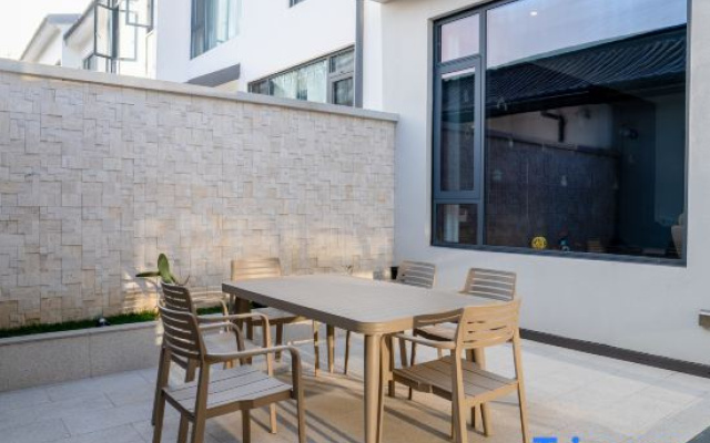 Yulu Leisure Holiday Villa