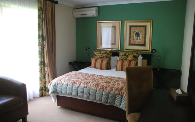Sunninghill Guest Lodge