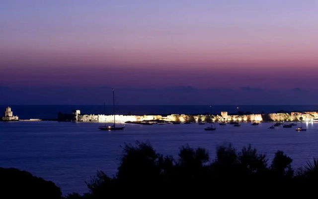 Iridia Resort