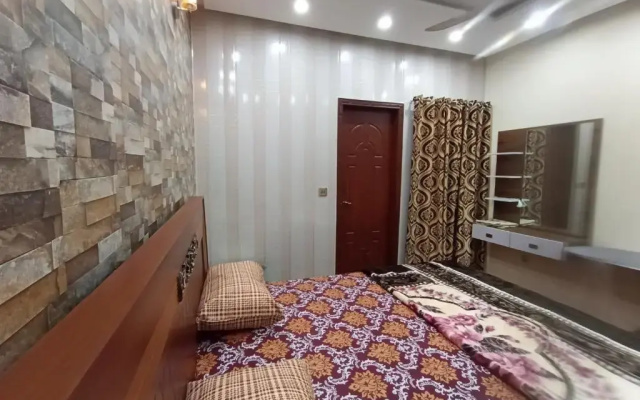 2BR Fully Furnished Modern House at Prime Location