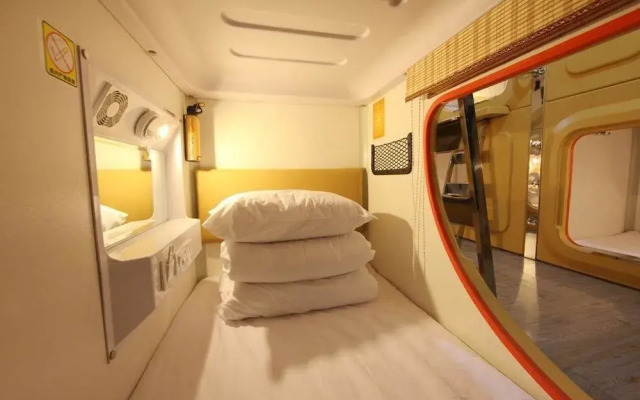 Xi'an Capsule Apartment