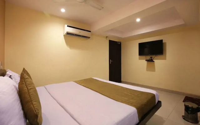 OYO 2120 Hotel Silver Haze