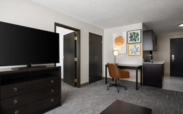 Holiday Inn Hotel & Suites Albuquerque Airport