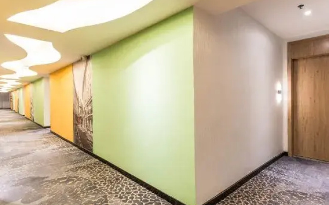 Princess Smart Hotel (Liuzhou Wuxing Pedestrian Street)