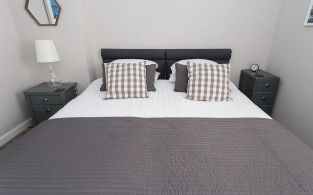 The Crown Guest House