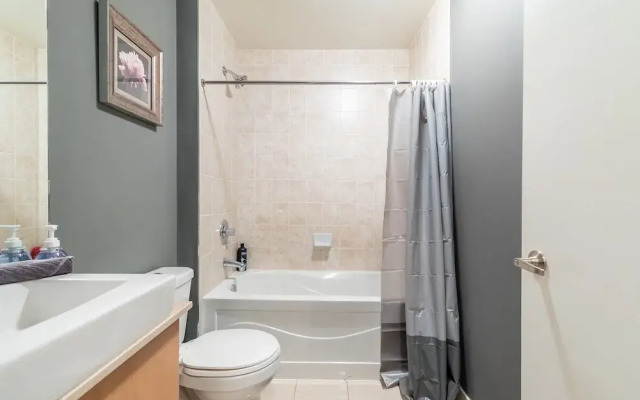 Newly Designed 1BR Executive Suite Great Location