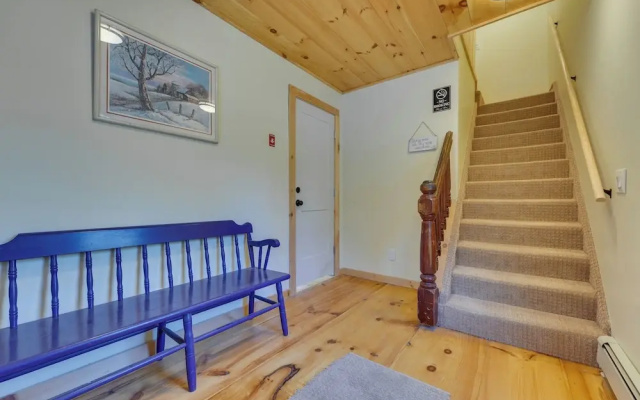Inviting Chittenden Apartment Near Pico Mountain!