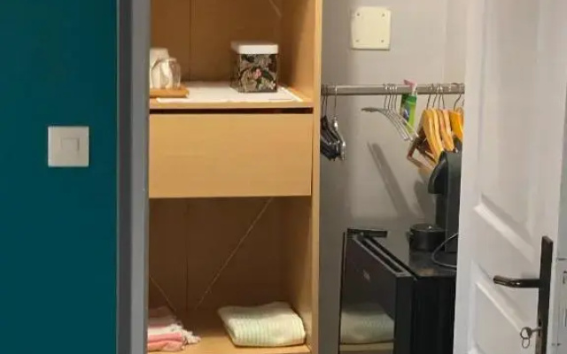 DOMENJOD CHAMBRE Indépendante