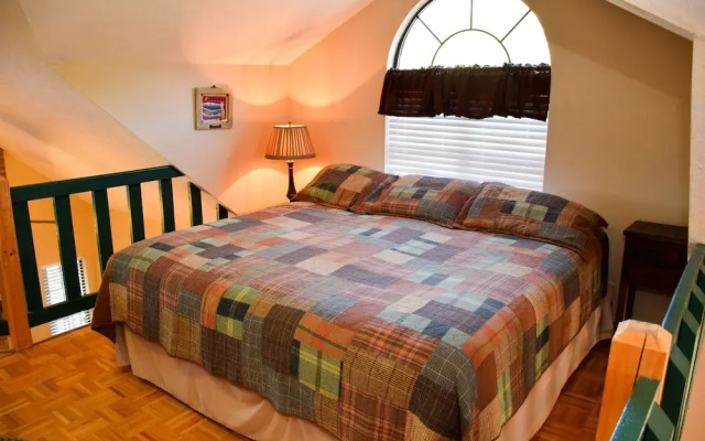 LAKE SONG - 2 Br Cabin