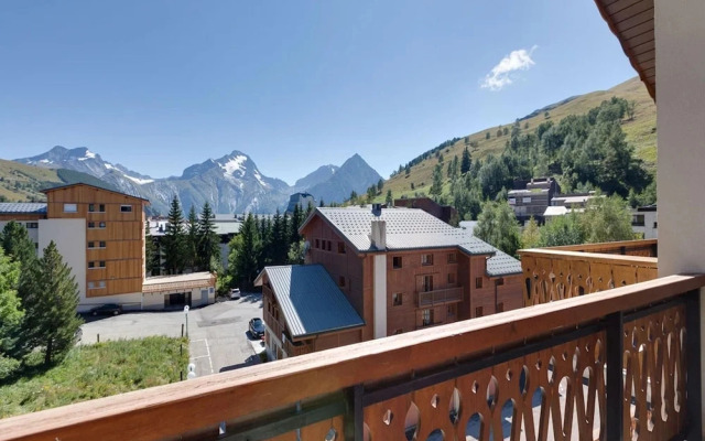 Bright Apartment Close to Ski-slopes