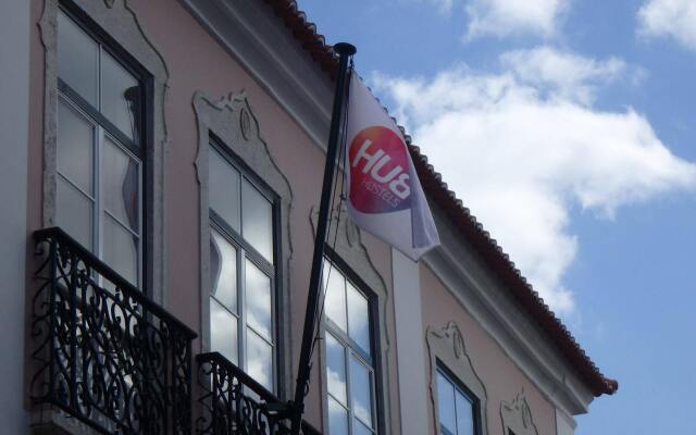 Hub New Lisbon Hostel вид на фасад