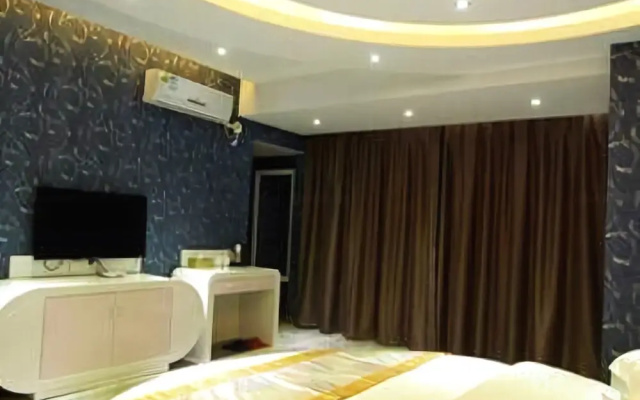 Fanghua Holiday Inn