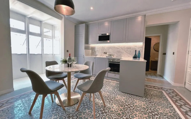 Self Check-in 1BR Refurbished Apartment
