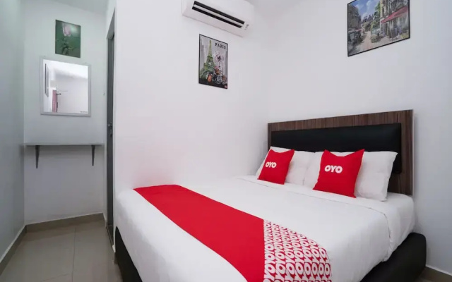 OYO 44093 Vrm Hotel
