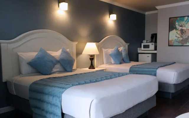 Oceanfront Inn at Shelter Cove