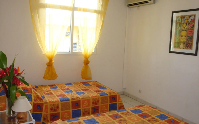 Karaibes Hotel & Residence