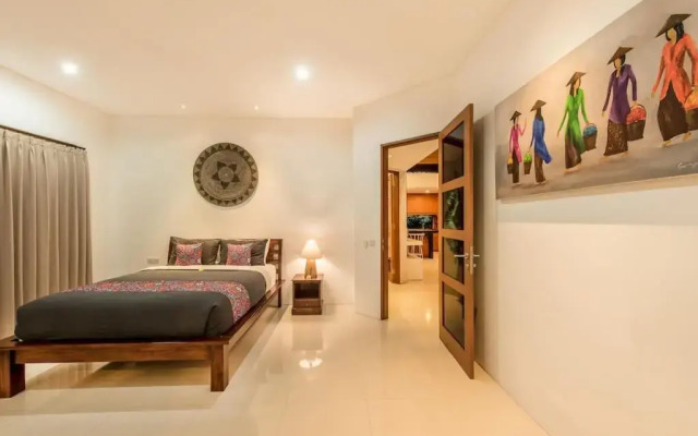 Manis, Luxury 3 Bedroom Heart of Seminyak