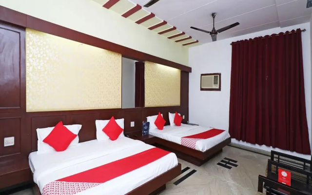 Oyo 15383 Hotel Grand Melrose
