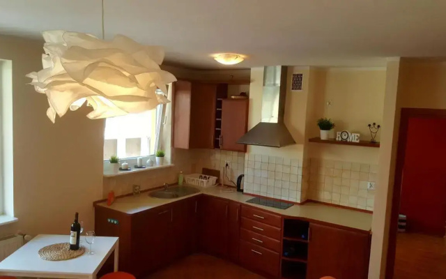 8APARTMENT