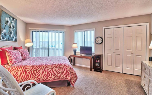 Cypress Bay Getaway