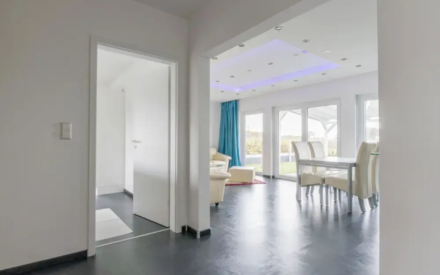 Private House Best Hain (5553)