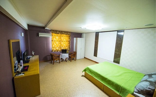 Suanbo Hot Spring Healing Hotel